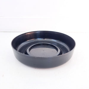 Saucer - with raised inner ring on base